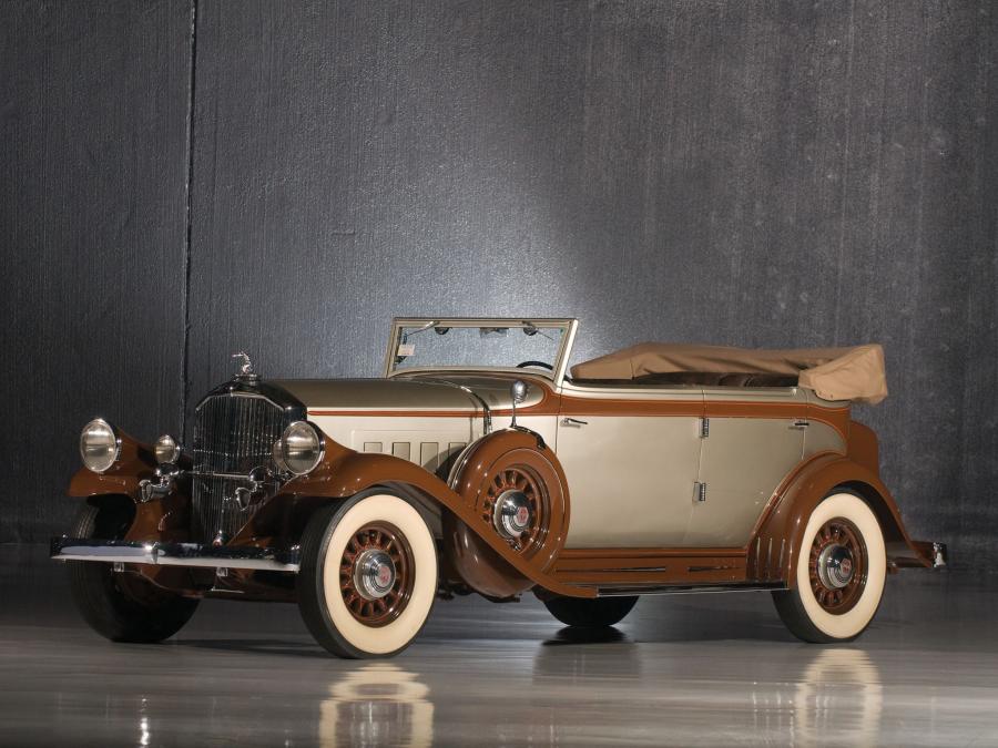  Pierce-Arrow Model 54 Convertible Sedan 1932 года  (фото 17 из 17)